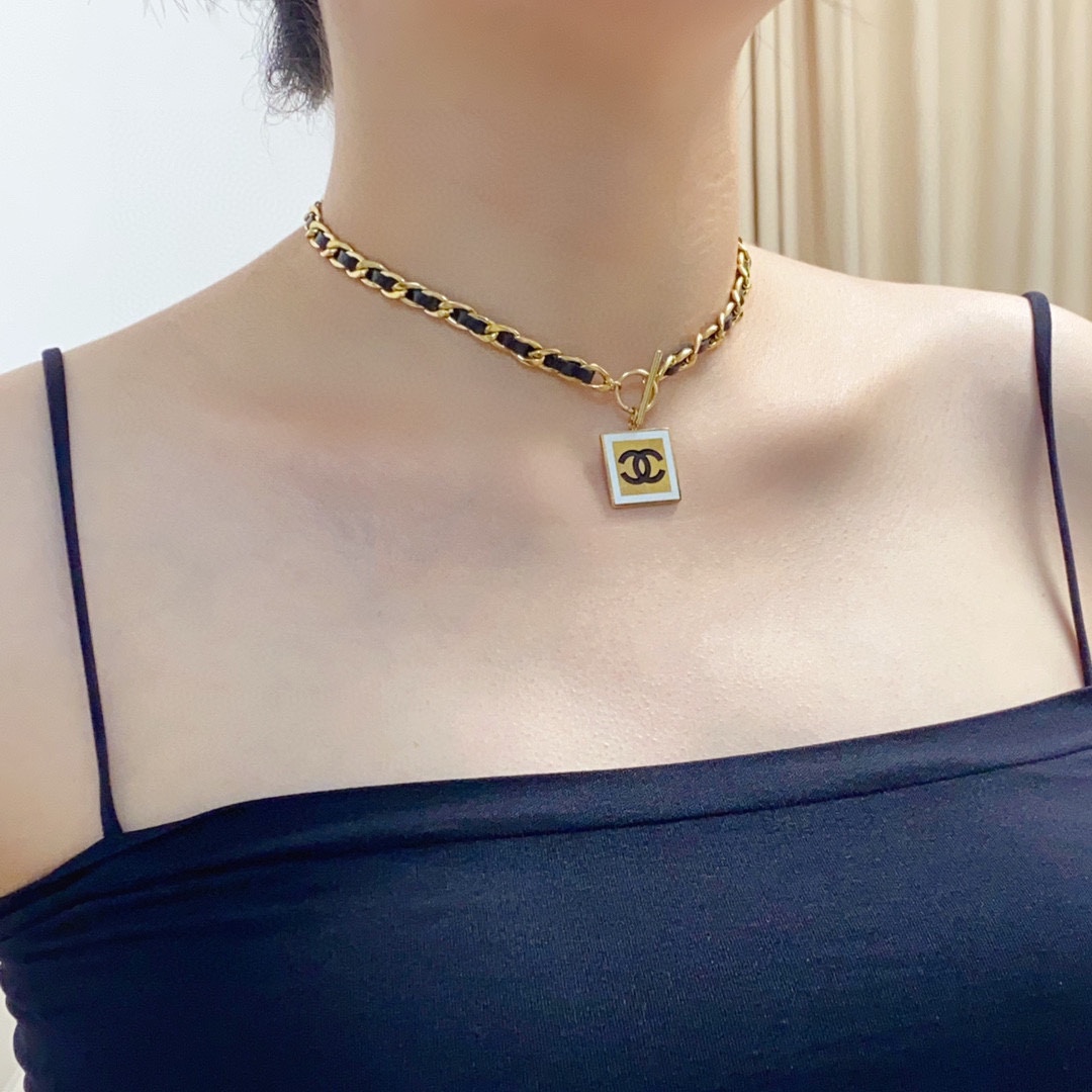 CCN445 CC Metal and leater chain with cc logo choker necklace - ccfashionjewelry