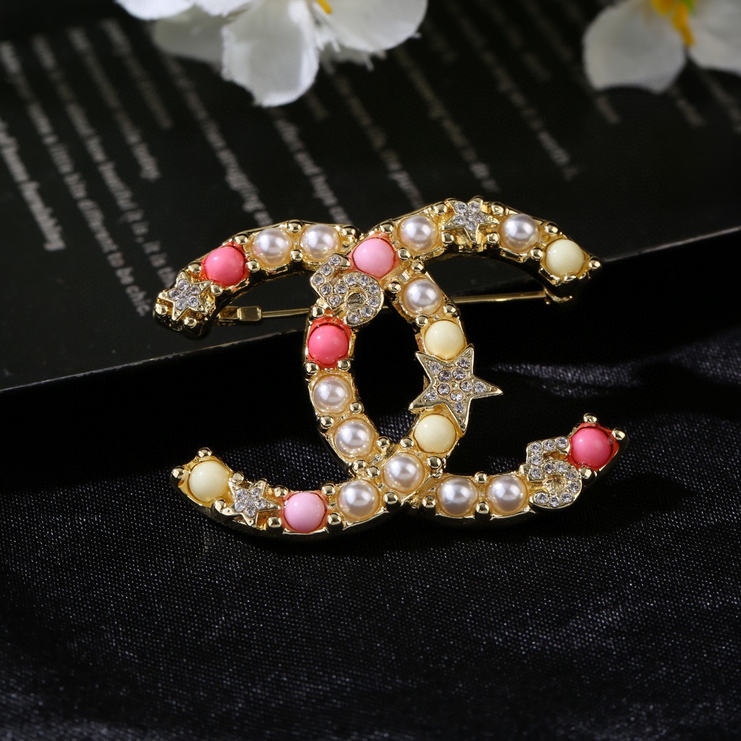 BCB379 Crystal star No 5  pink and white pearl cc logo brooch pin - ccjewelryacc
