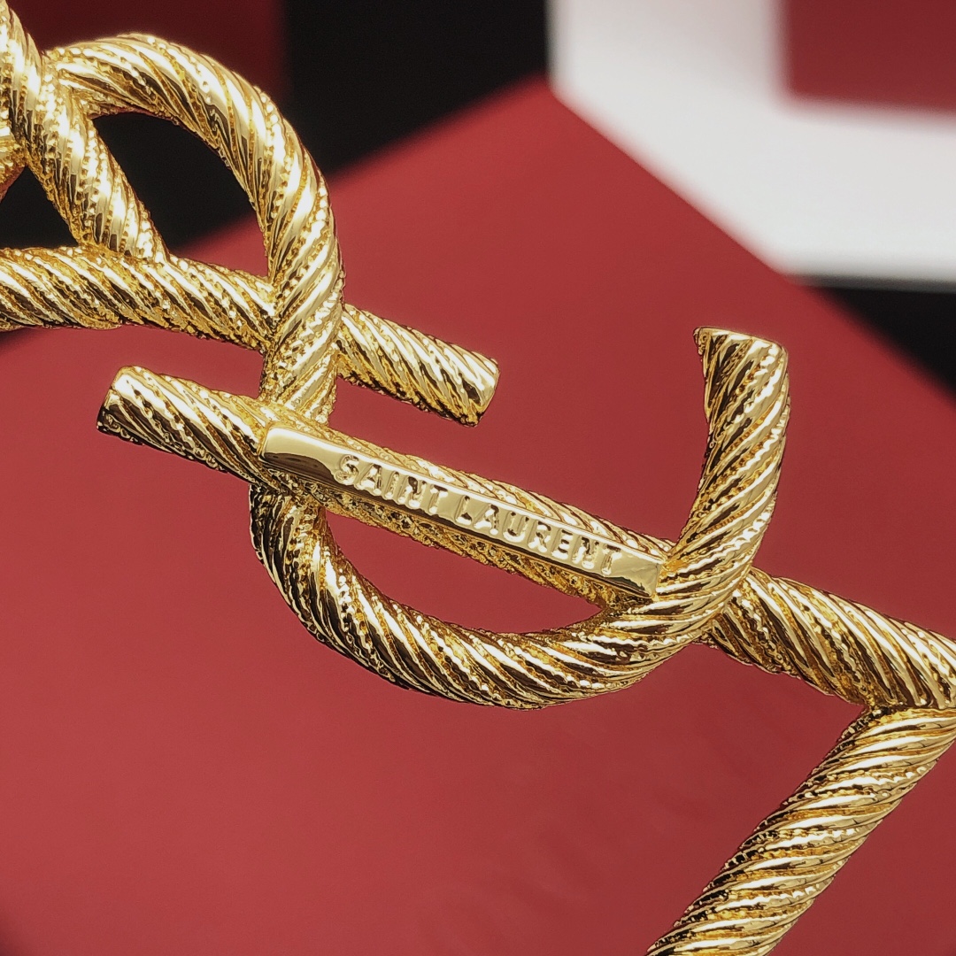 BYB001  Opyum y twisted brooch in metal - ccjewelryacc