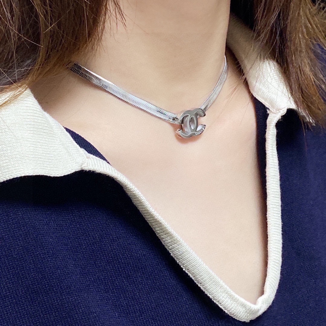 CCN207 cc logo snake chain Choker Necklace - ccjewelryacc