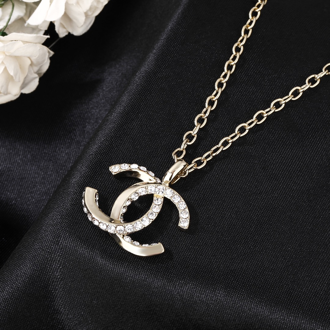 CCN164 CC logo pendant necklace - ccjewelryacc
