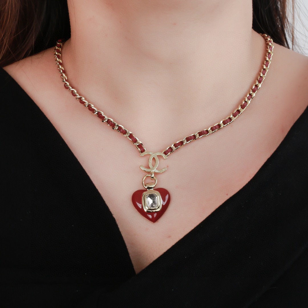 CCN393 CC Red Heart Pendant Necklace - ccjewelryacc