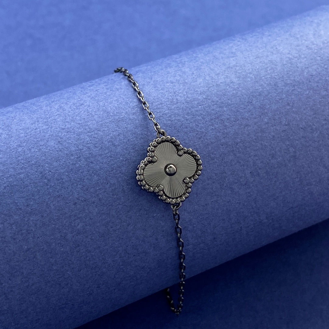 VCN035 VCA black vintage Alhambra necklace bracelet - ccjewelryacc