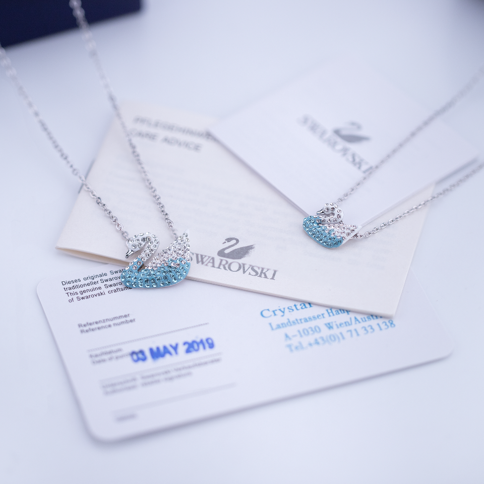 SVN001 Swarovski Gradient blue crystal swan pendant necklace - ccjewelryacc