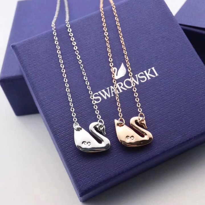 SVN004 Swarovski Red crystal swan pendant necklace - ccjewelryacc