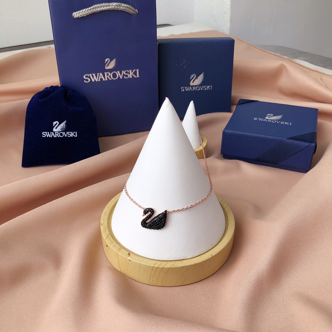 SVN002 Swarovski iconic swan pendant necklace Black - ccjewelryacc