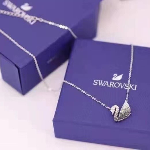 SVN003 Swarovski Gradient black crystal swan pendant necklace - ccjewelryacc
