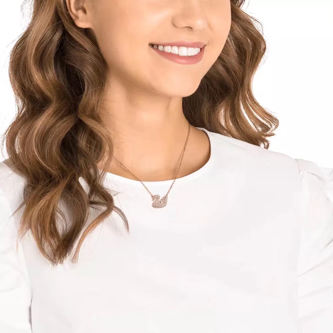 SVN007 Swarovski crystal swan pendant necklace - ccjewelryacc