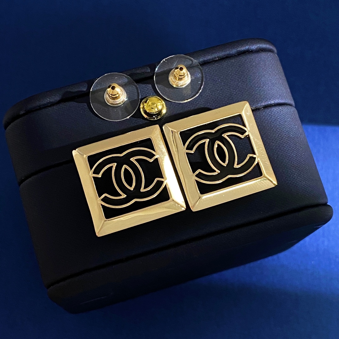 CCE751 24A enamel Square CC earrings - ccjewelryacc