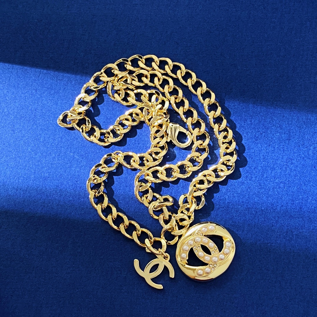 CCN449 CC Metal cc logo pendant necklace - ccjewelryacc