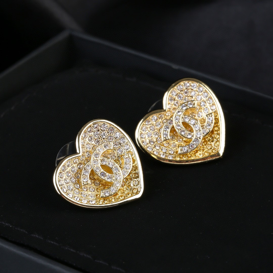CCE626 23p Full gradient crystal CC heart earring - ccjewelryacc