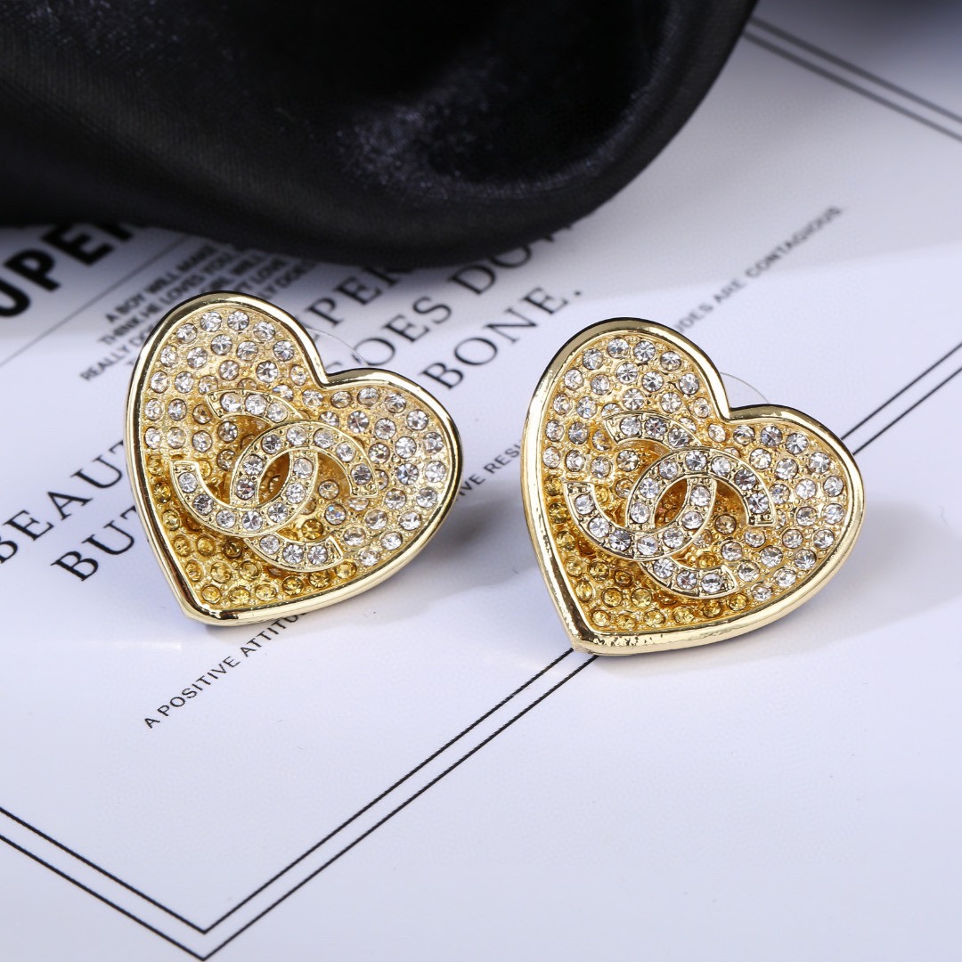 CCE626 23p Full gradient crystal CC heart earring - ccjewelryacc