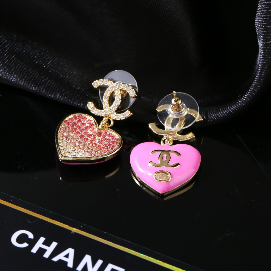 CCE034 23p Full crystal CC pink heart earring - ccjewelryacc