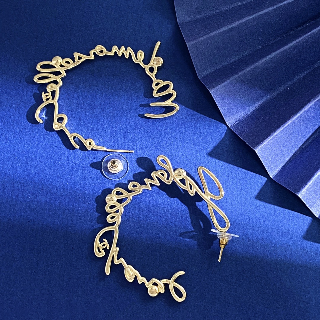 CCE792 Metal letters large hoop earrings - ccjewelryacc