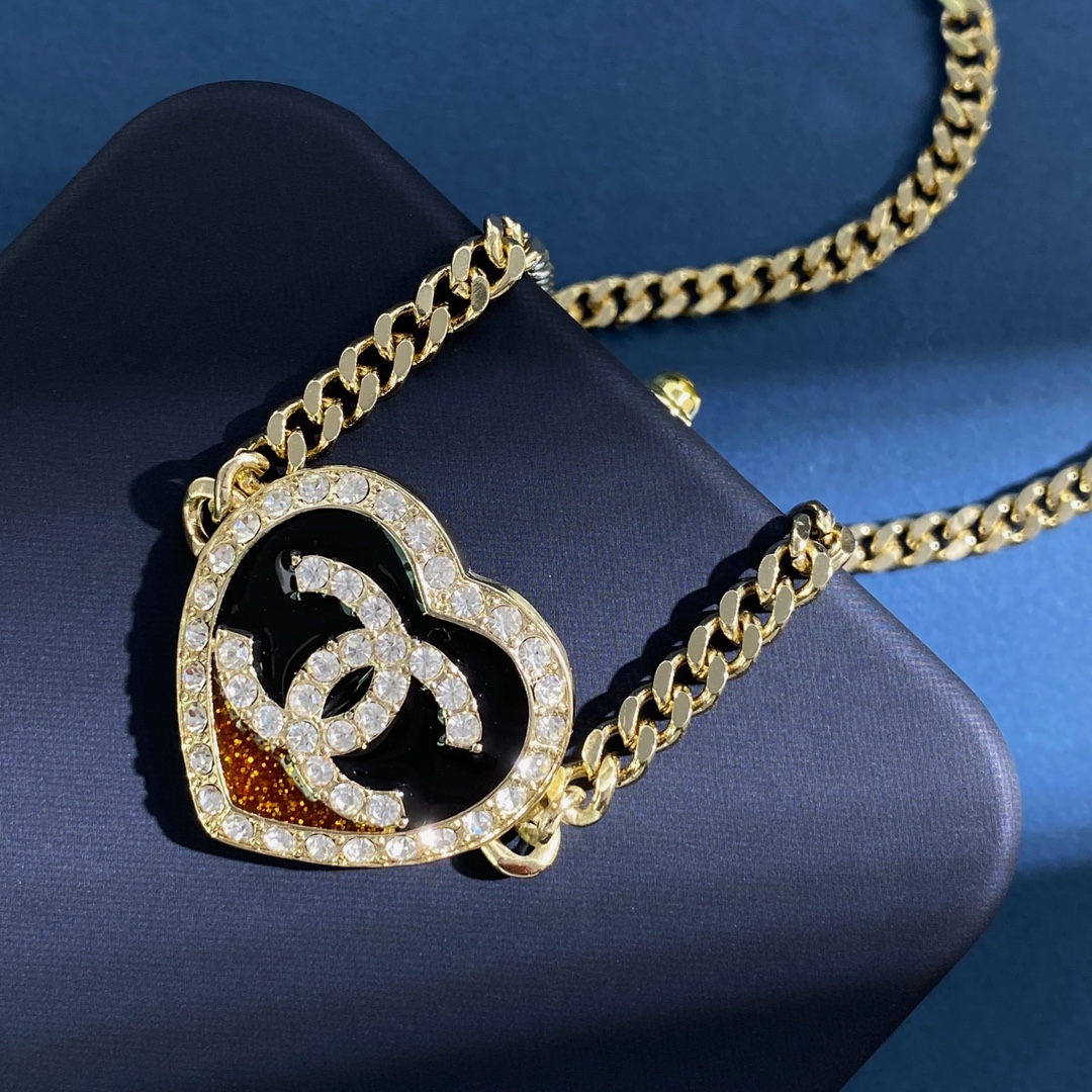 CCN077 CC Heart pendant Necklace - ccjewelryacc