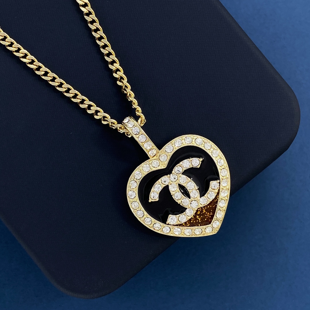 CCN077 CC Heart pendant Necklace - ccjewelryacc