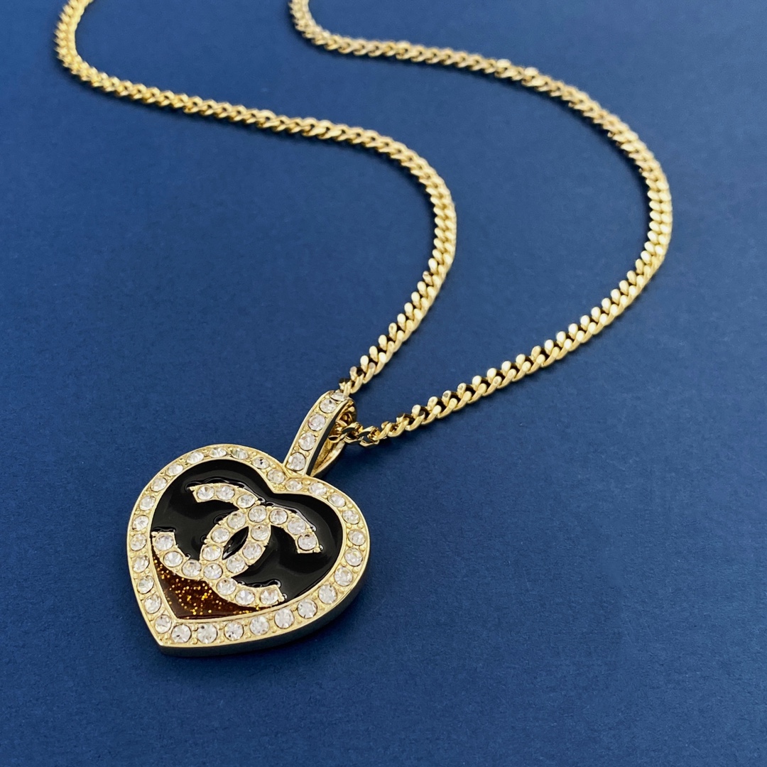 CCN077 CC Heart pendant Necklace - ccjewelryacc