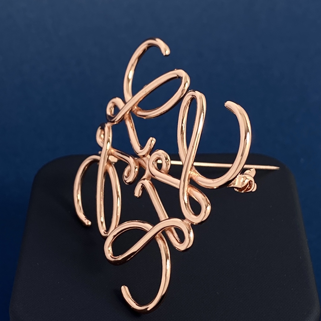 BLB005 Anagram brooch in metal - ccjewelryacc