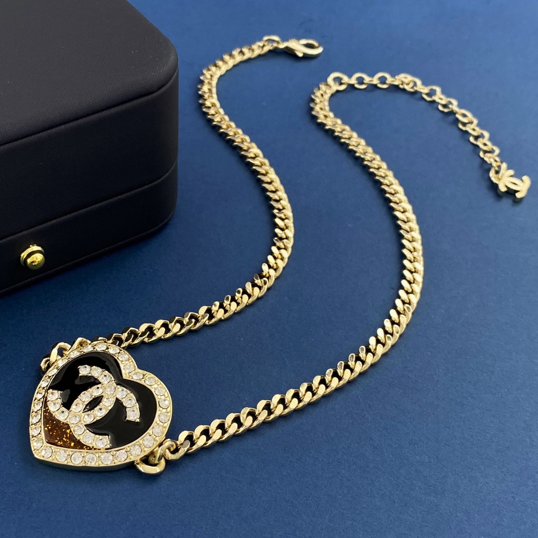 CCN077 CC Heart pendant Necklace - ccjewelryacc