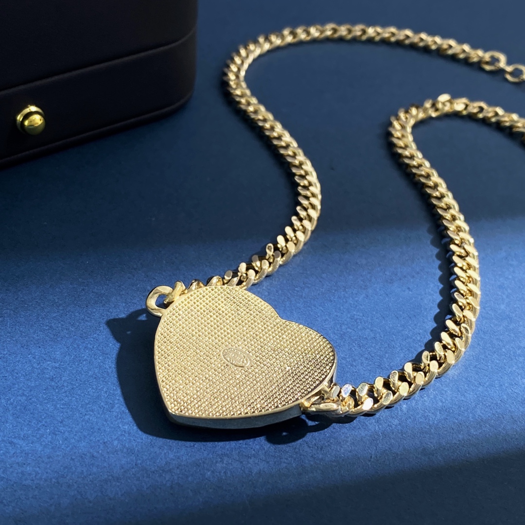 CCN077 CC Heart pendant Necklace - ccjewelryacc