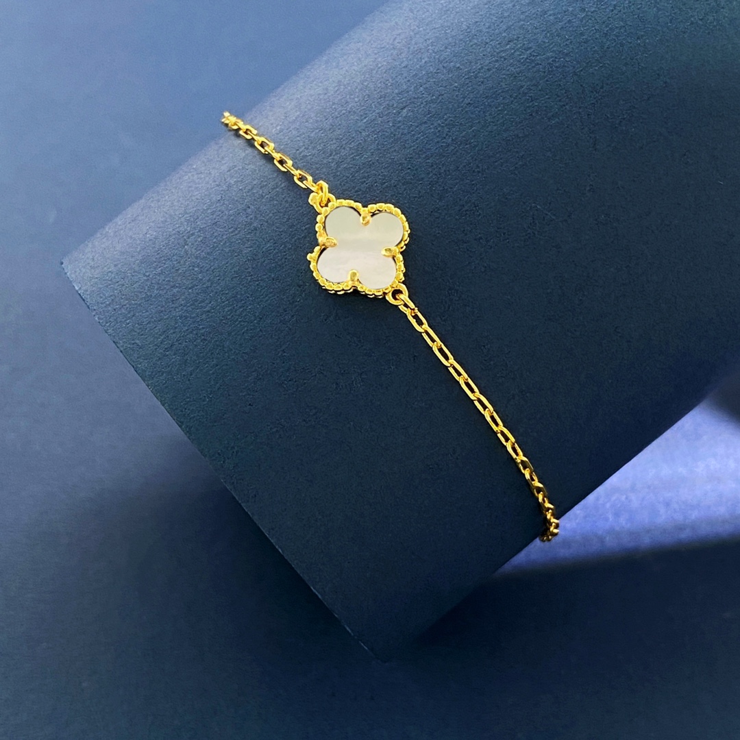 VCS037 Mini Van cleef sweet alhambra bracelet - ccjewelryacc
