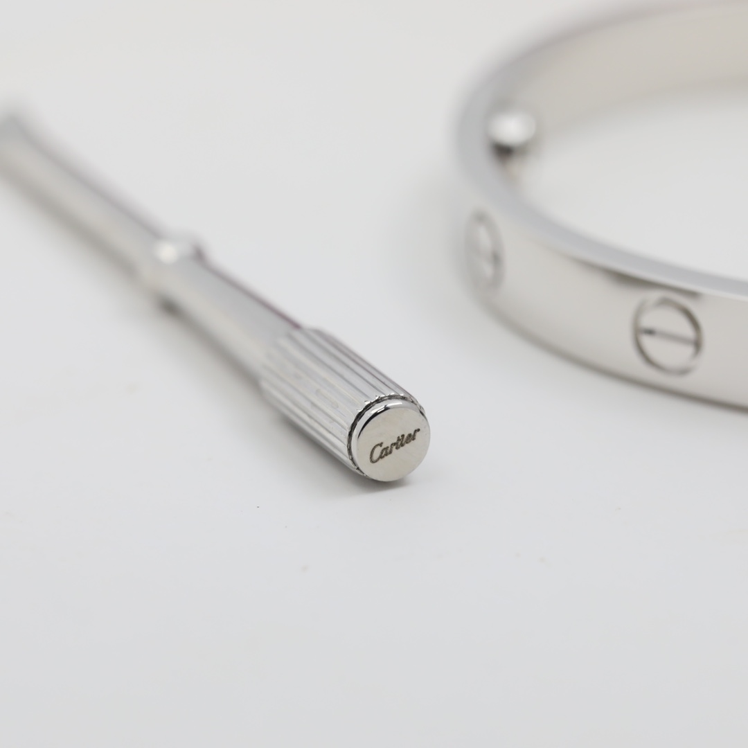 CTSV004  18k Gold LOVE bracelet, classic model 6.1MM - ccjewelryacc