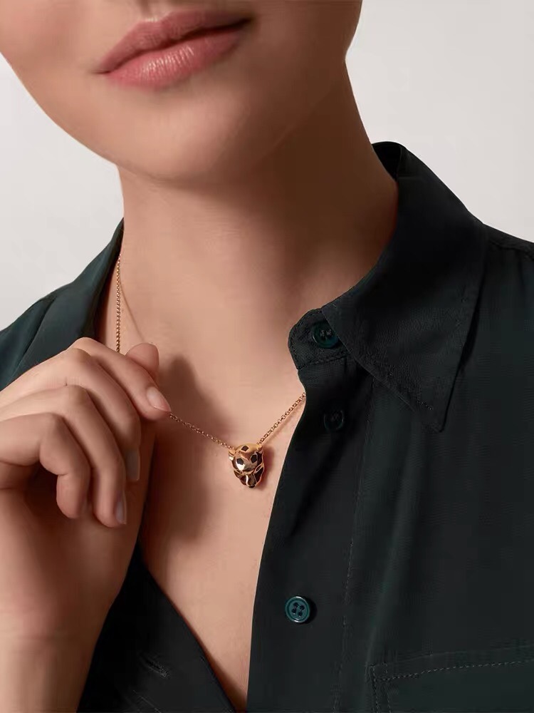 CTNV004 18k Gold Panthère de Cartier pendant Necklace - ccjewelryacc