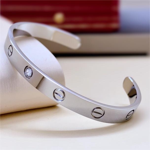 CTS031 C-Shape love bracelet with 1 diamond - ccjewelryacc