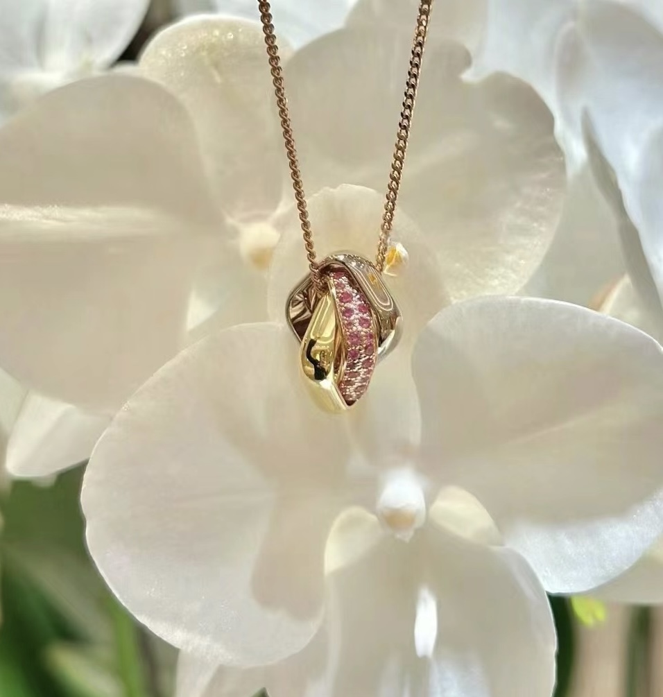 CTNV002 18K Gold Trinity pendant, cushion-shaped, half-paved - ccjewelryacc