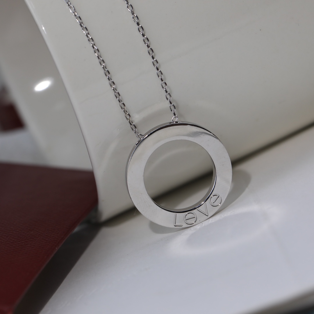 CTNV003 18K Gold LOVE pendant necklace, 3 diamonds - ccjewelryacc