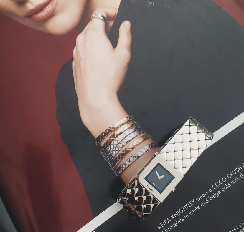 CCSV002 V-Gold Wide metal COCO Crush Bangle Bracelet - ccjewelryacc