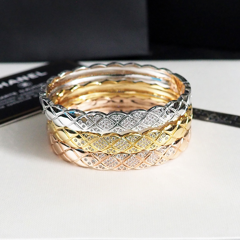 CCSV002 V-Gold Wide metal COCO Crush Bangle Bracelet - ccjewelryacc