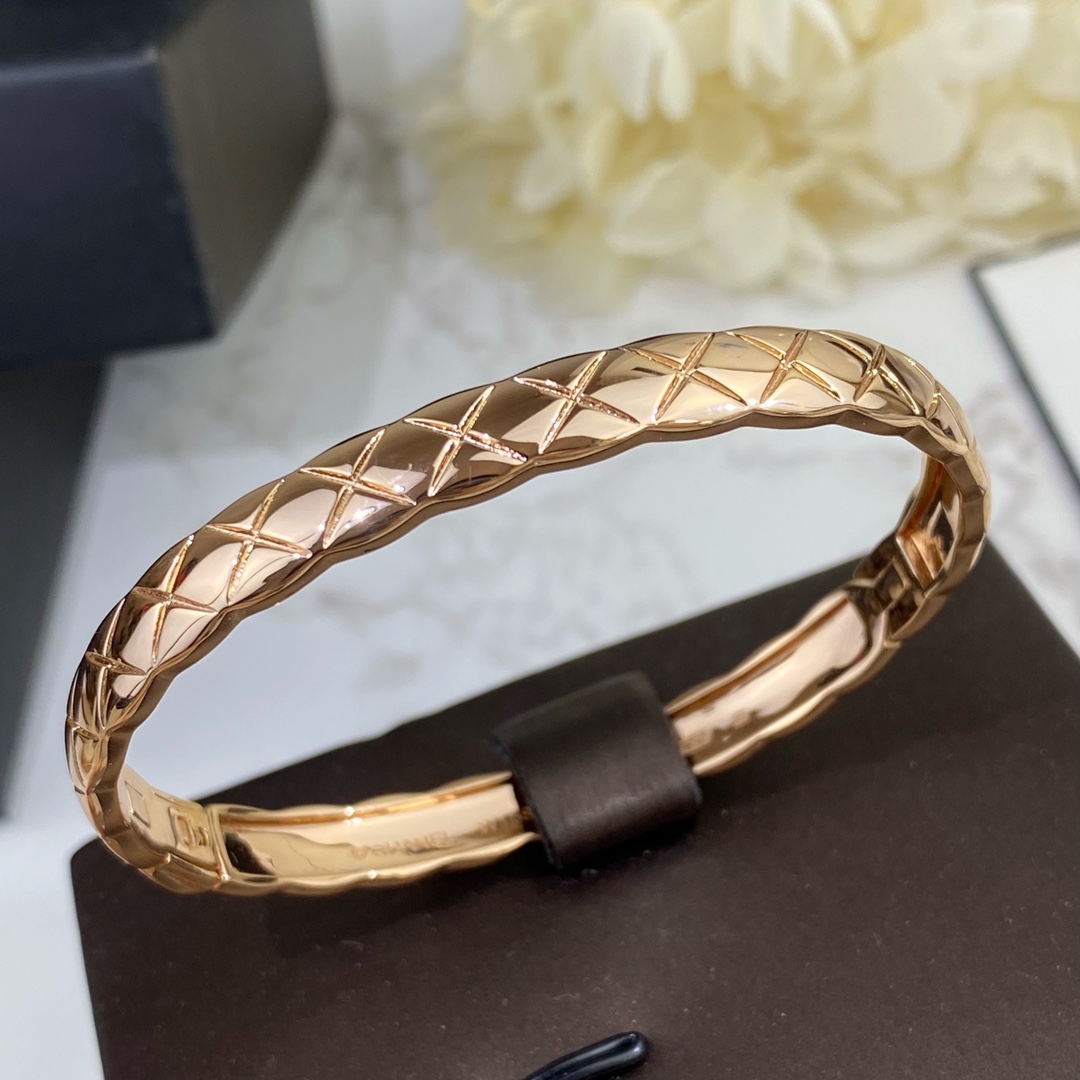 CCSV002 V-Gold Wide metal COCO Crush Bangle Bracelet - ccjewelryacc