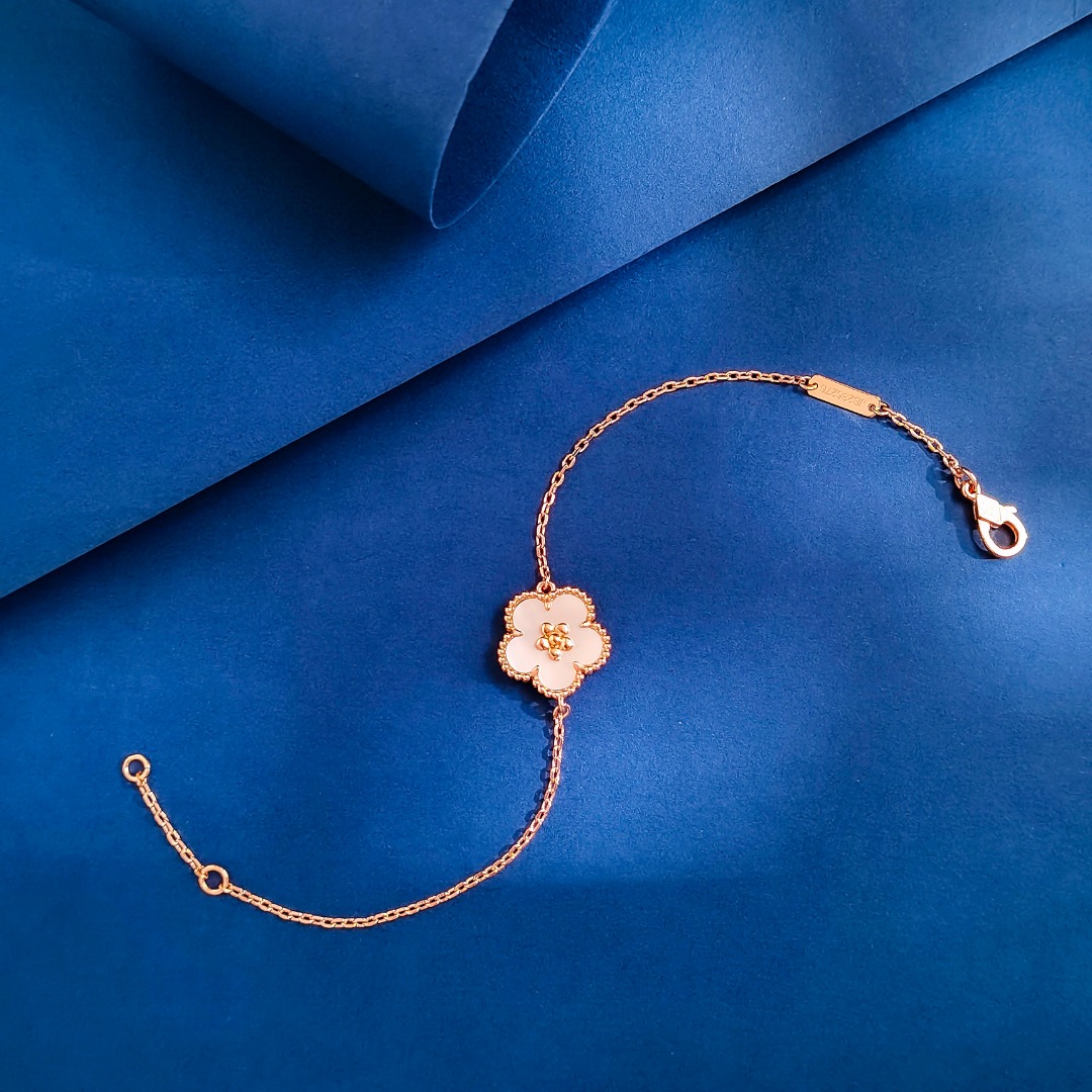 VCN058 VCA lucky spring pendant necklace bracelet - ccjewelryacc