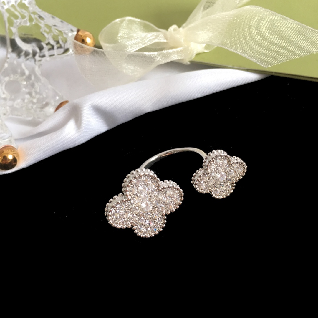 VCR007 VCA Diamond Magic Alhambra Between the Finger ring - ccjewelryacc