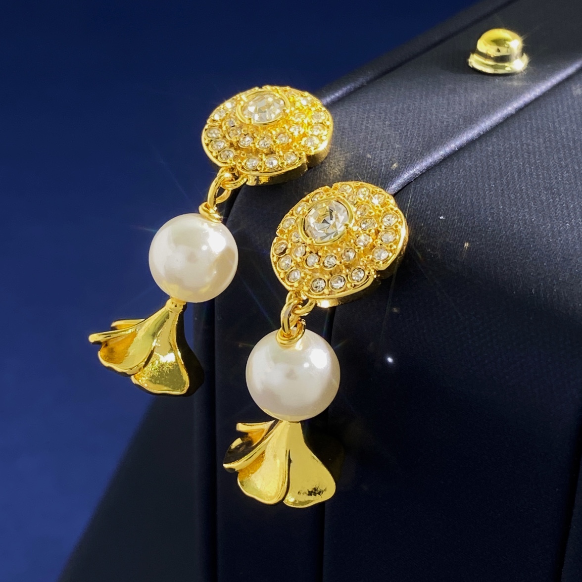 OJE0004  Metal Gold lotus pearl drop earrings - ccjewelryacc