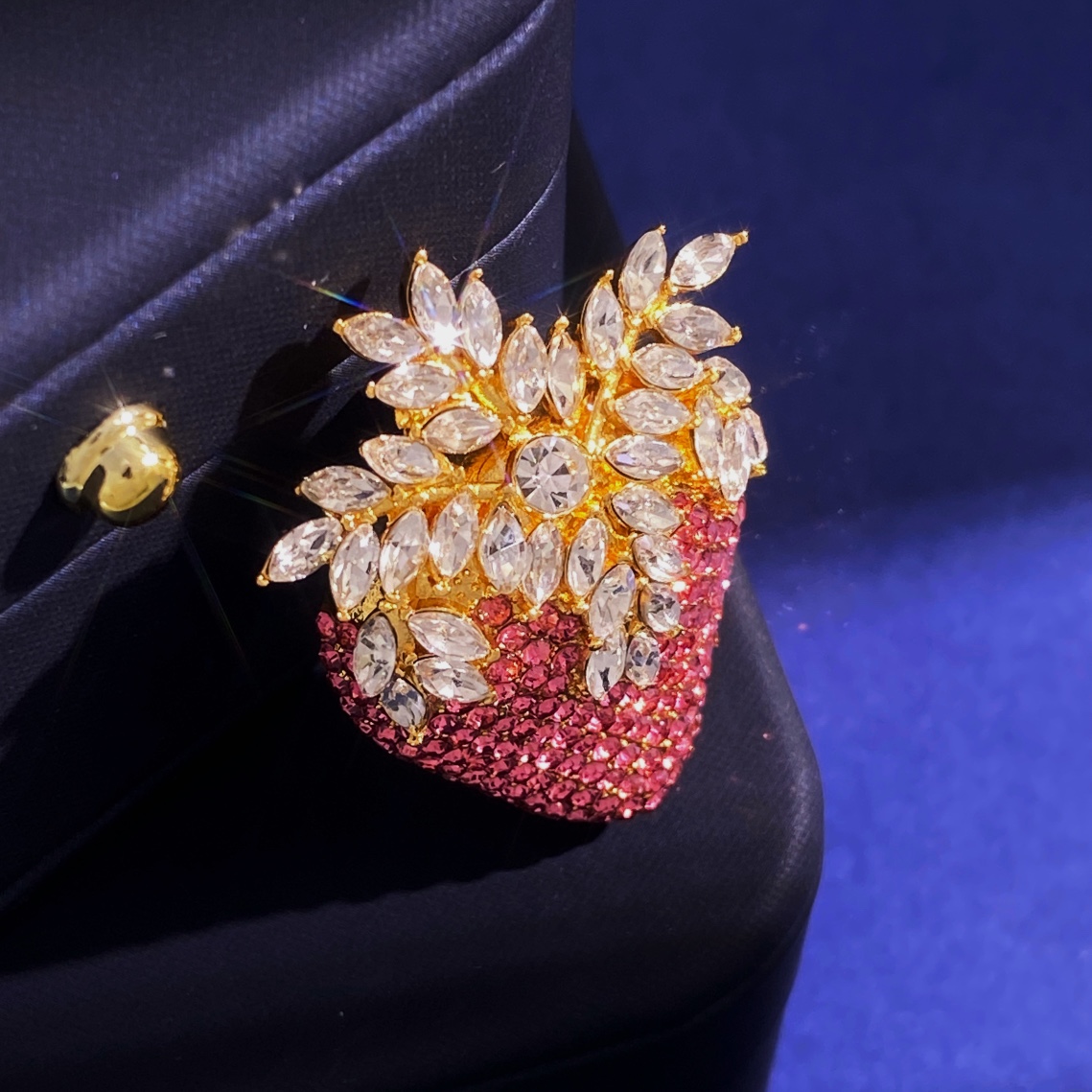 OJB0001 Full crystal diamond Pink strawberry brooch pin - ccjewelryacc