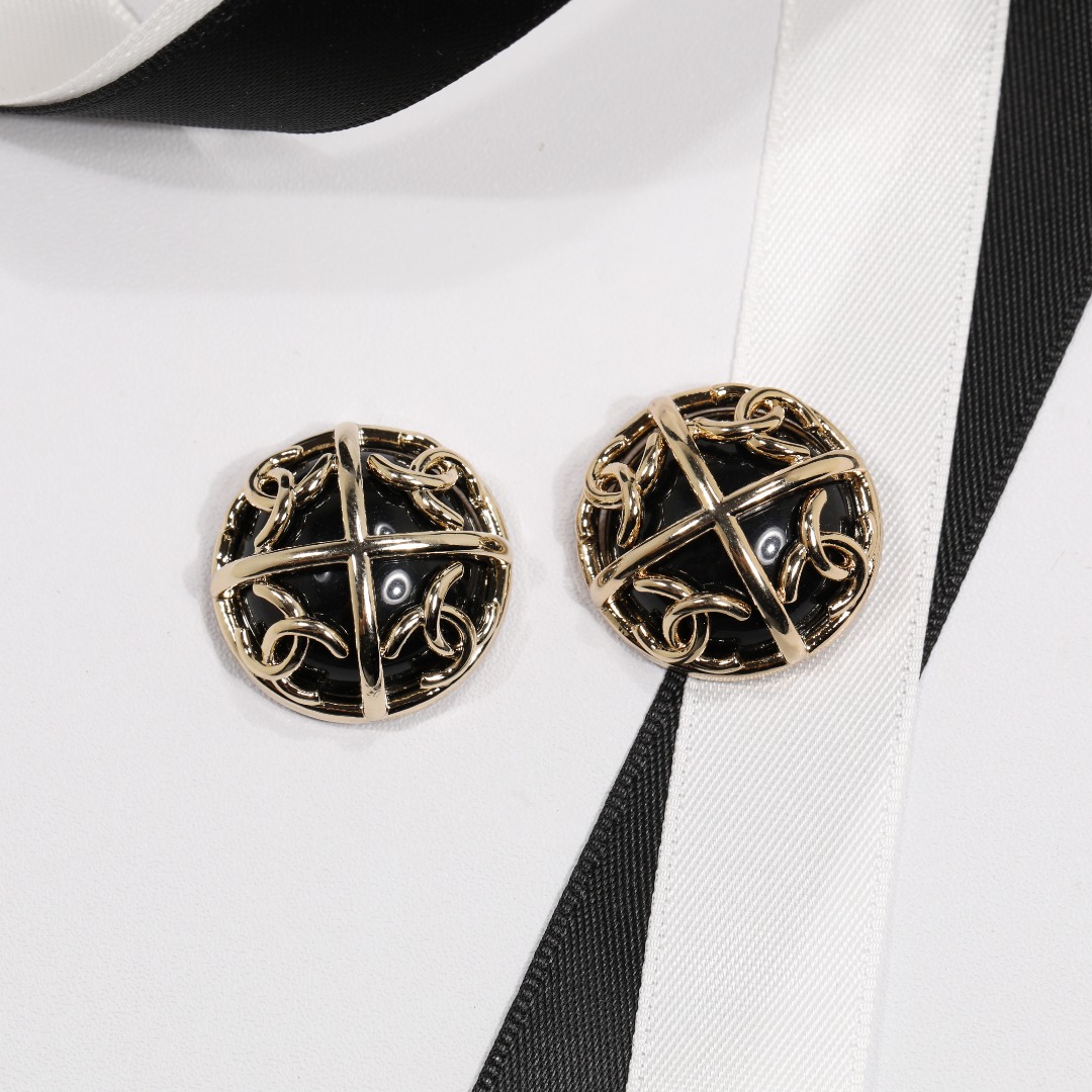 CCE803 Metal Gold Round Hollow acrylic button stud earrings - ccjewelryacc