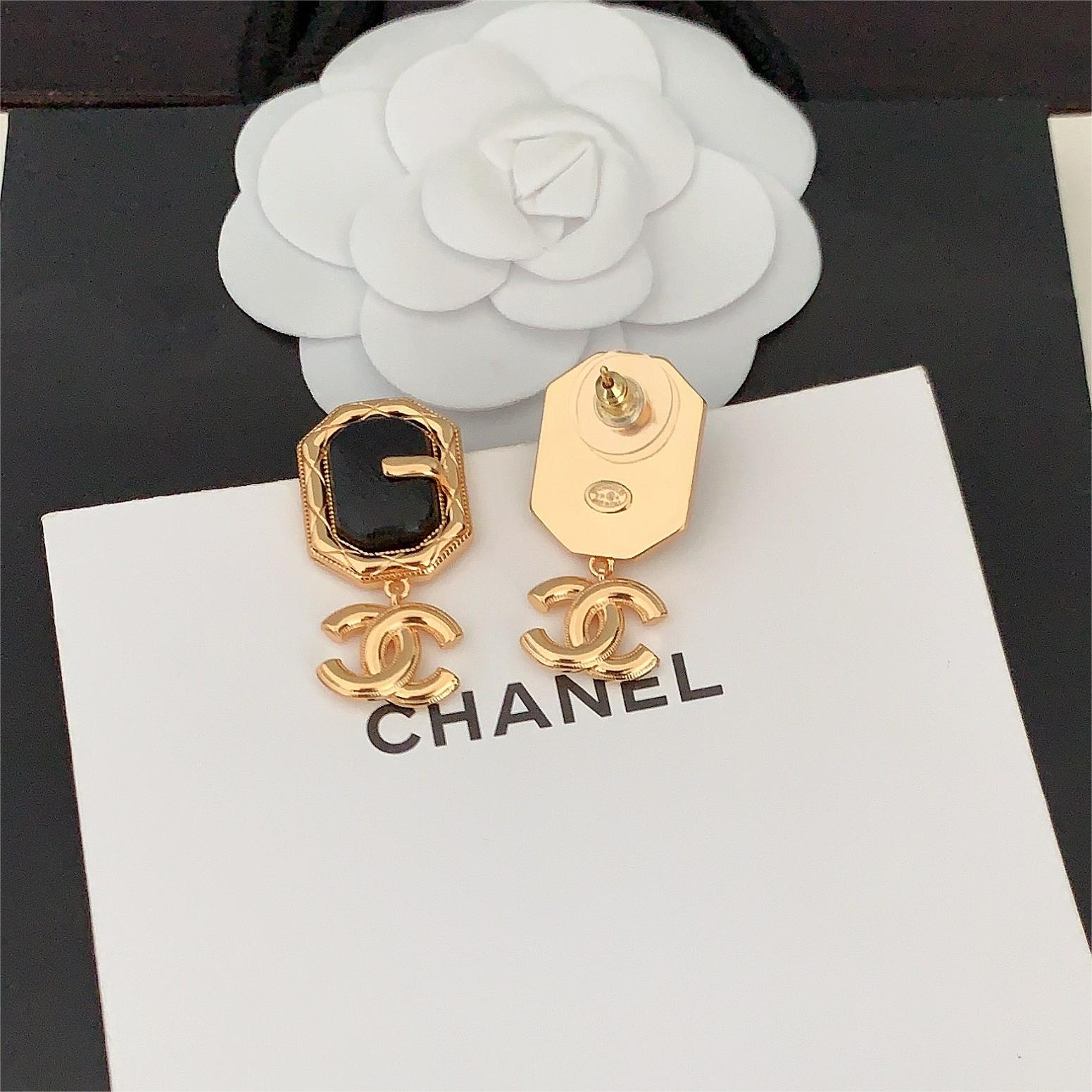 CCE799 24C Square Black leather with cc logo drop earrings - ccjewelryacc