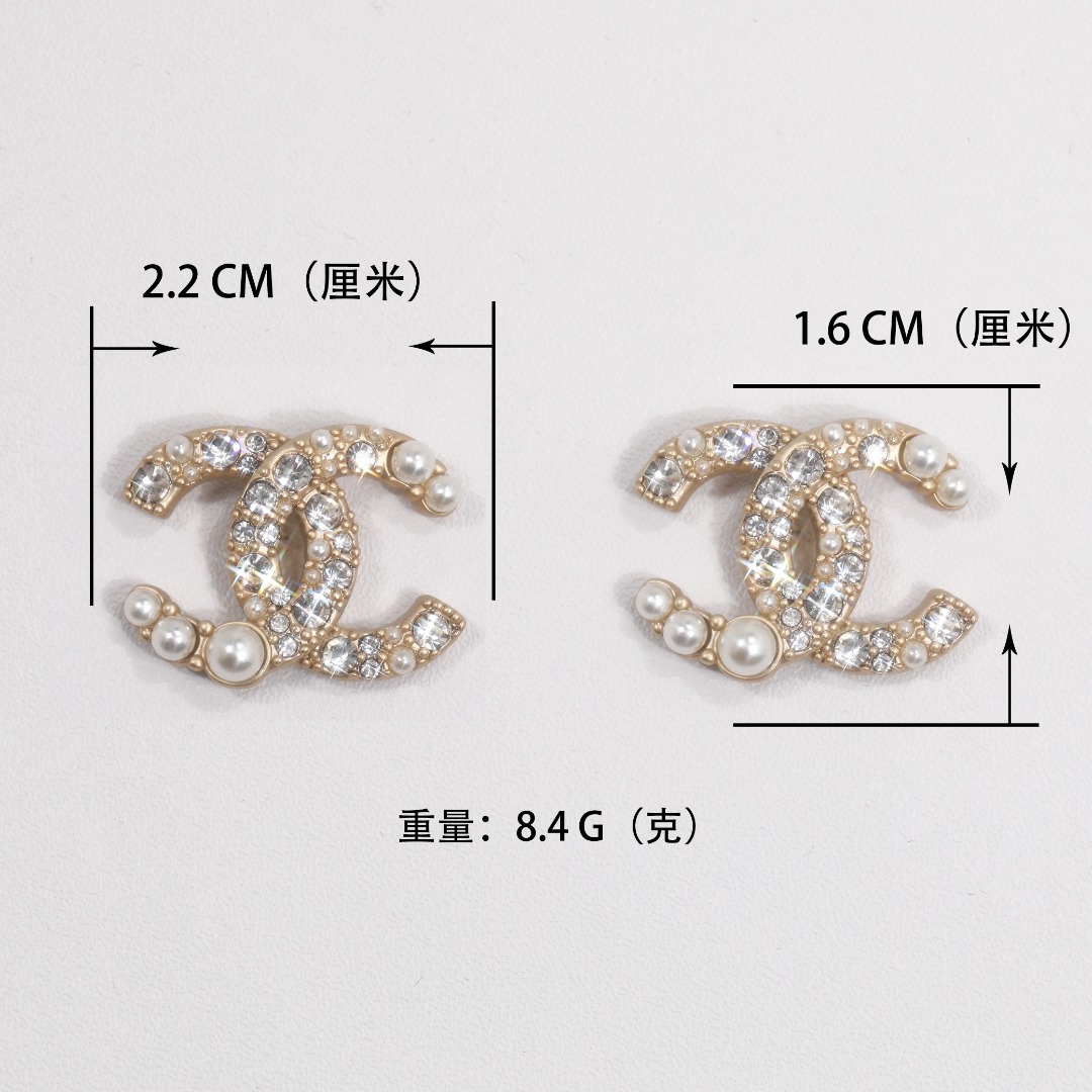 CCE801 Matte gold pearl crystal CC Logo earrings - ccjewelryacc