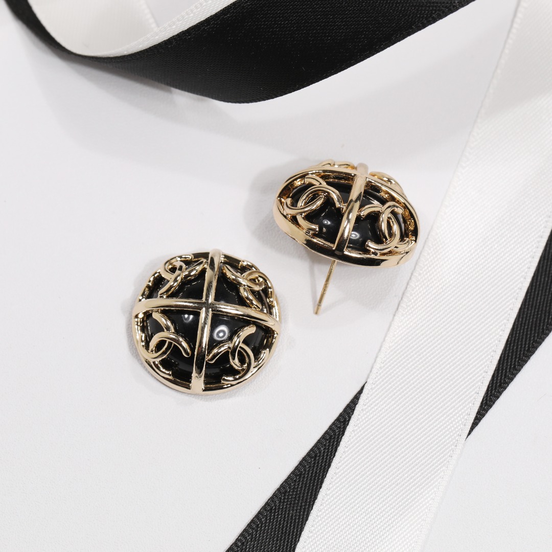 CCE803 Metal Gold Round Hollow acrylic button stud earrings - ccjewelryacc