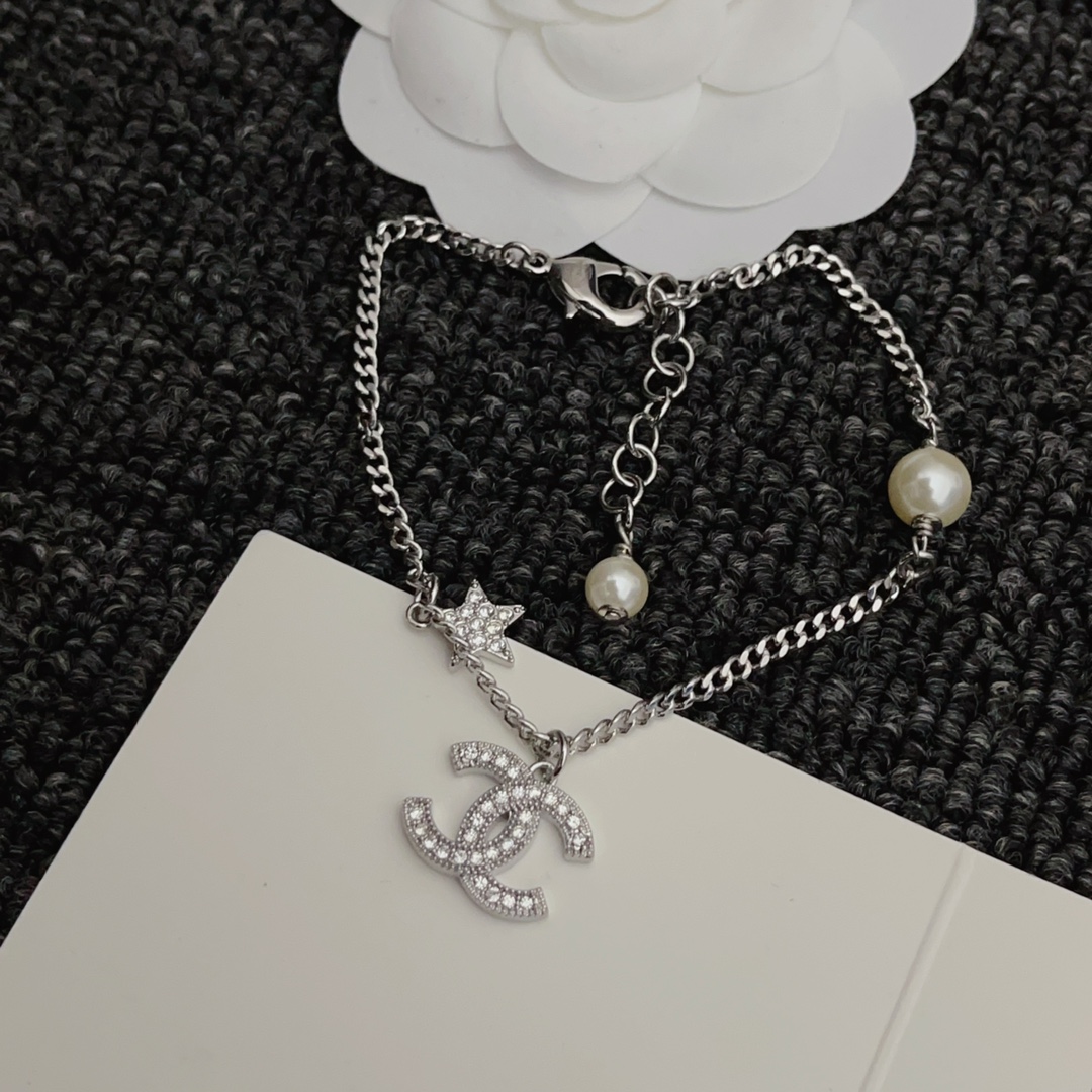 CCN033 Crystal CC logo and star pendant Necklace - ccjewelryacc