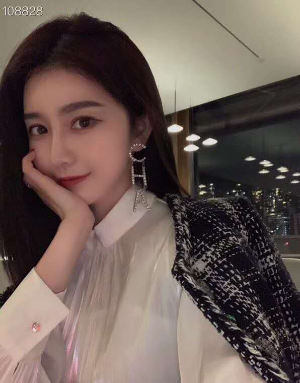 CCE808 Large Full pearls/crystal chanel letter earrings - ccjewelryacc