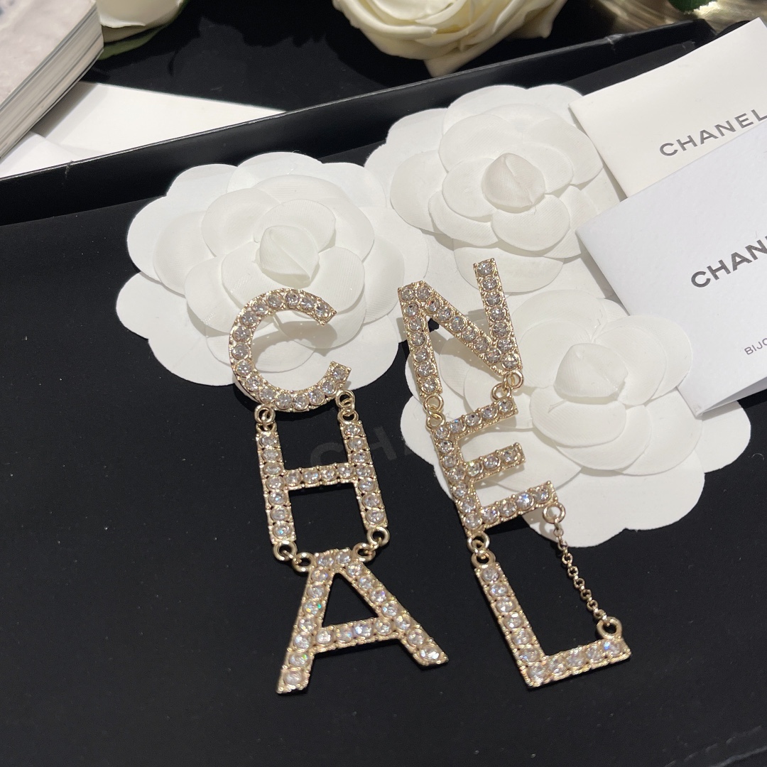 CCE808 Large Full pearls/crystal chanel letter earrings - ccjewelryacc