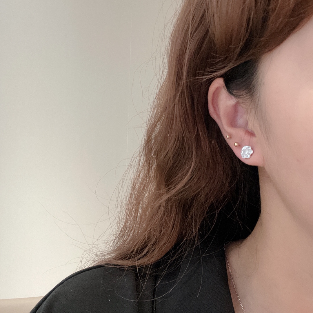 VCES006 S925 Sterling Silver VCA diamond Fleurette stud earring - ccjewelryacc