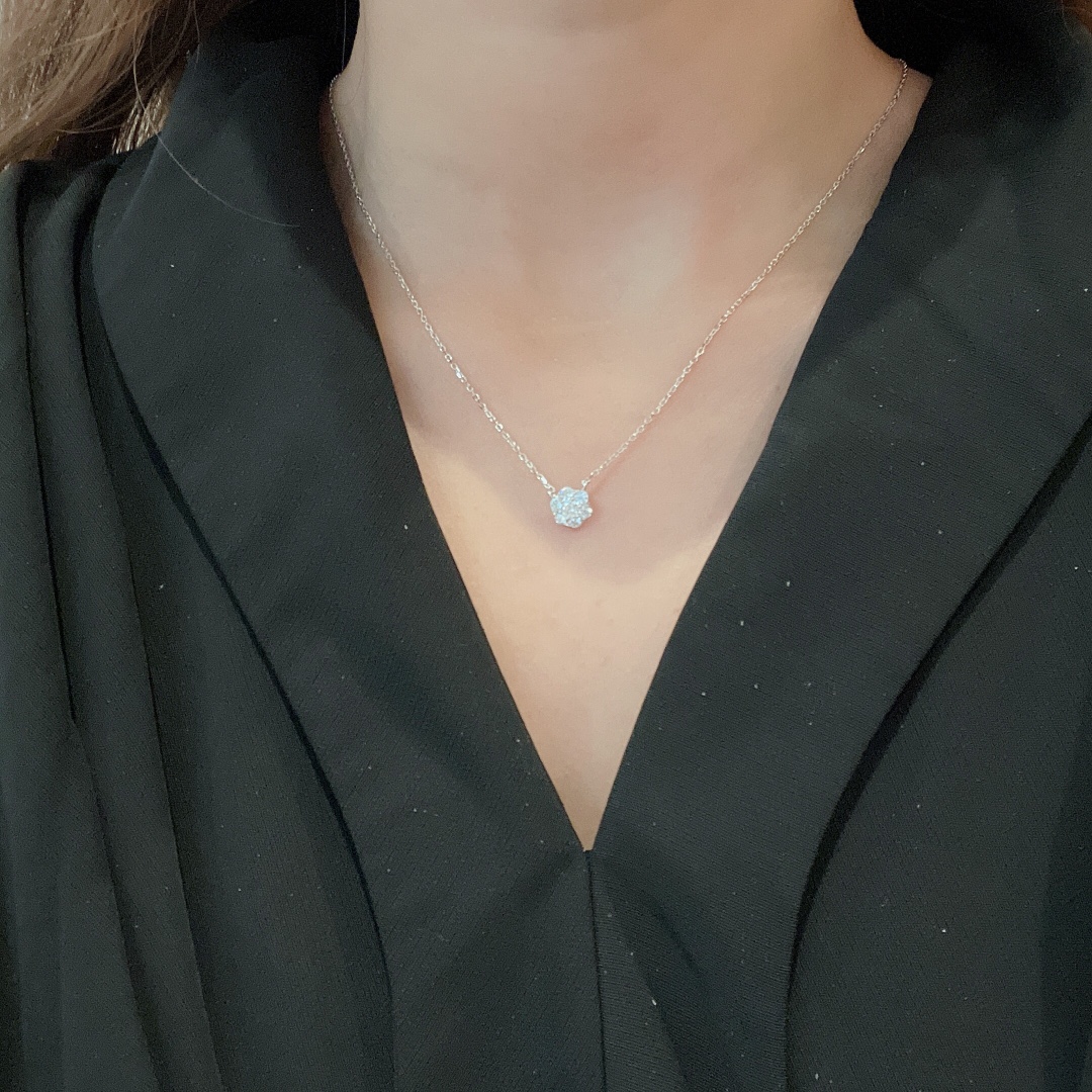 VCES006 S925 Sterling Silver VCA diamond Fleurette stud earring - ccjewelryacc