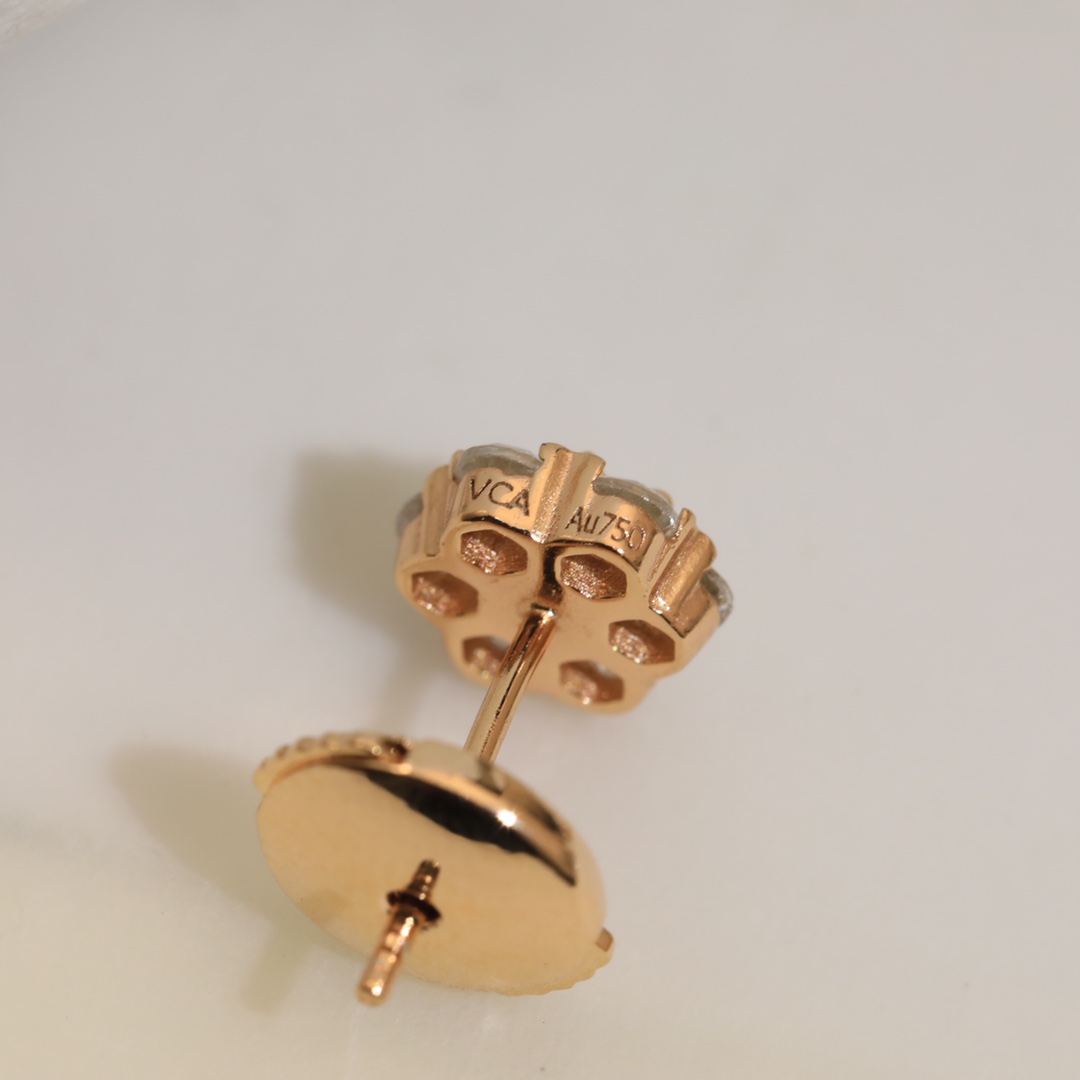 VCES006 S925 Sterling Silver VCA diamond Fleurette stud earring - ccjewelryacc