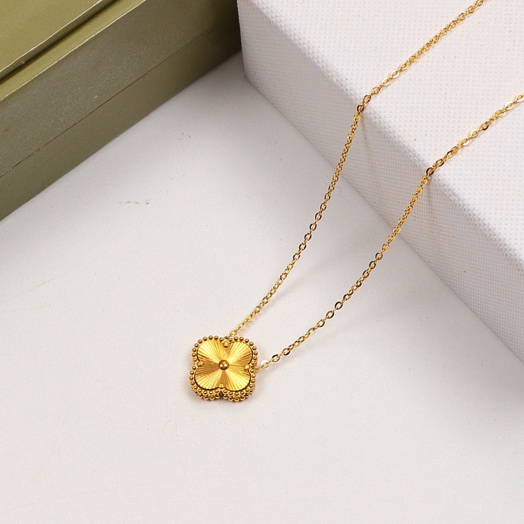 VCN006 Four leaf clover vintage alhambra Pendant Necklace - ccjewelryacc