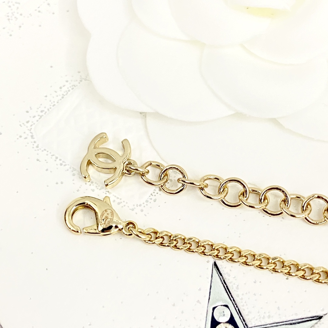 CCN496 Mother of pearl Four Leaf Clover pendant necklace - ccjewelryacc