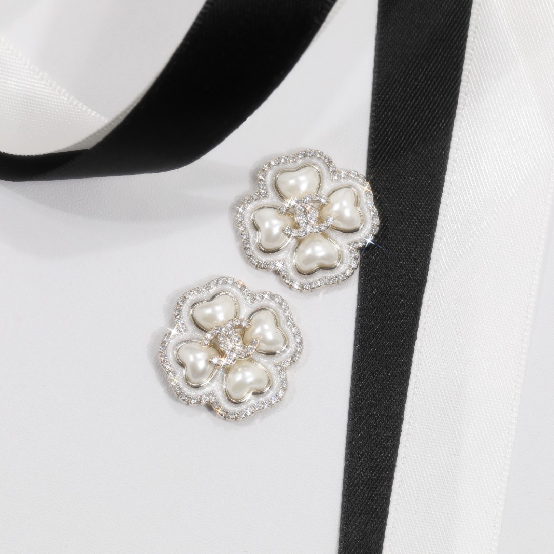 CCN496 Mother of pearl Four Leaf Clover pendant necklace - ccjewelryacc